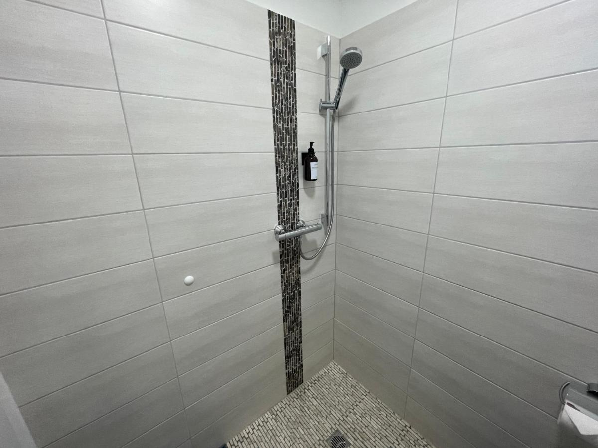 Vorstadtoase - 2 Personen - Eichwalde, Naehe Ber - Queensize-Bett, Netflix, Parken Exterior foto